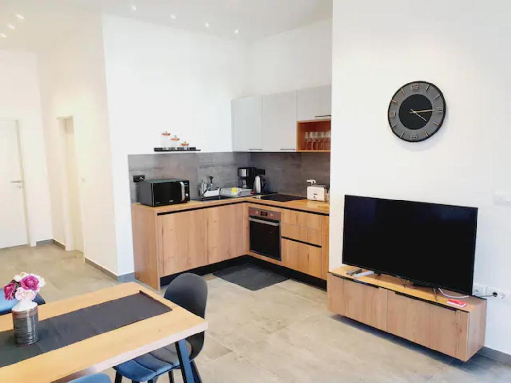 Modern Apartment Ana Premantura Exteriér fotografie